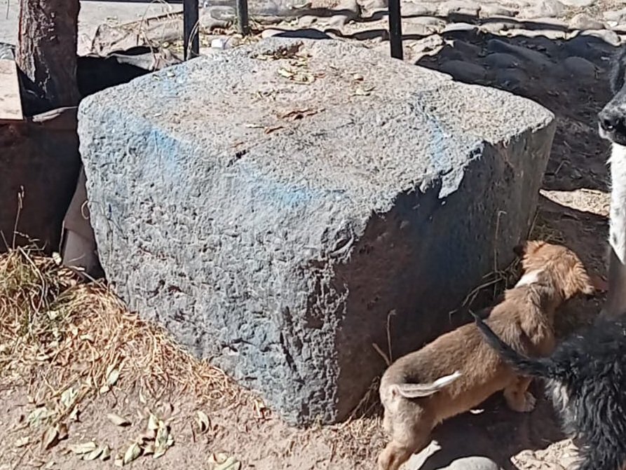 pampa aullagas atlantis  stone