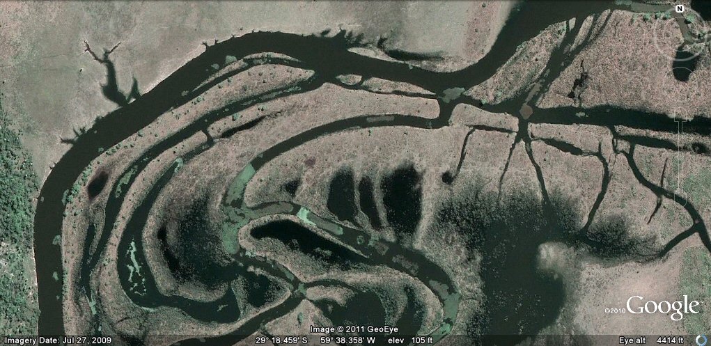 canal and pond formations rio parana