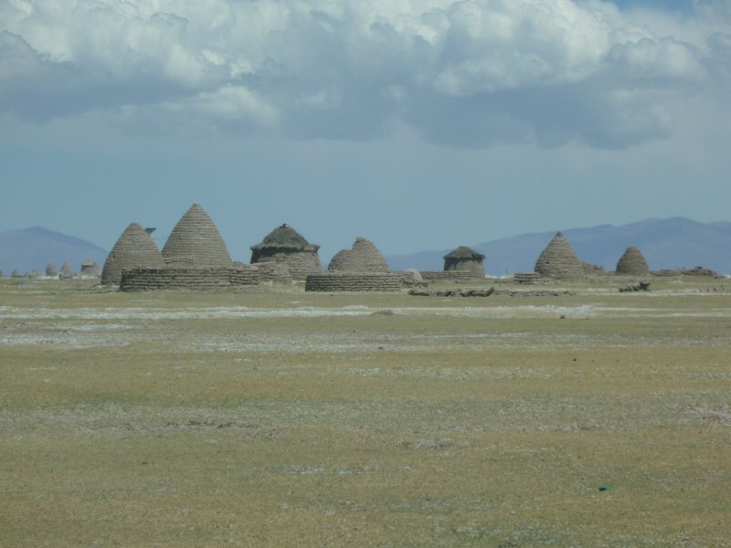 uru chipaya houses