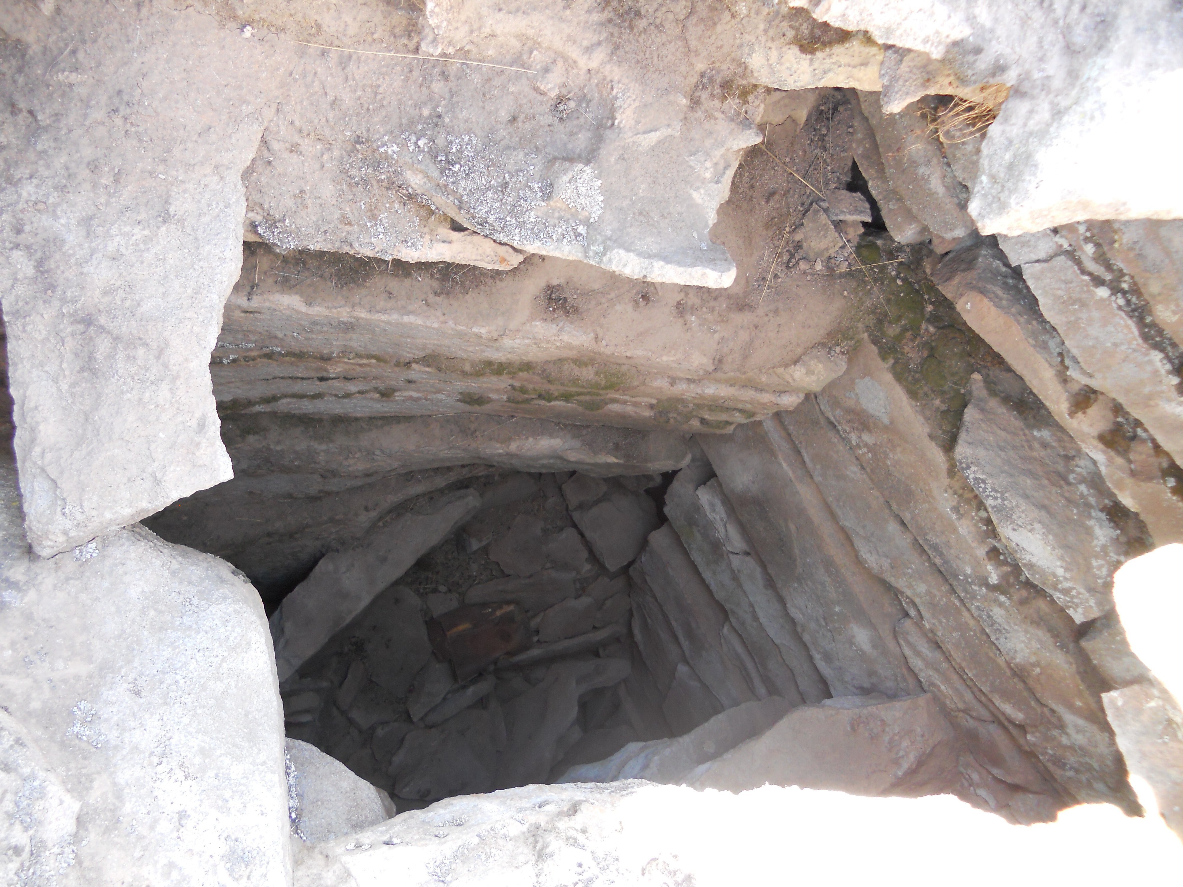 entrance inca pukara Bolivia