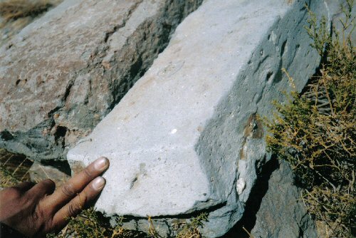 Atlantis cut stone Pampa Aullagas